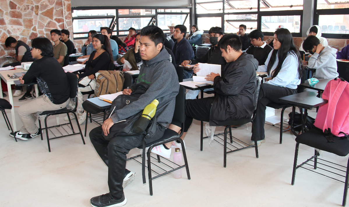 Aspirantes a bachillerato concluyen registro en “Mi derecho, mi lugar”